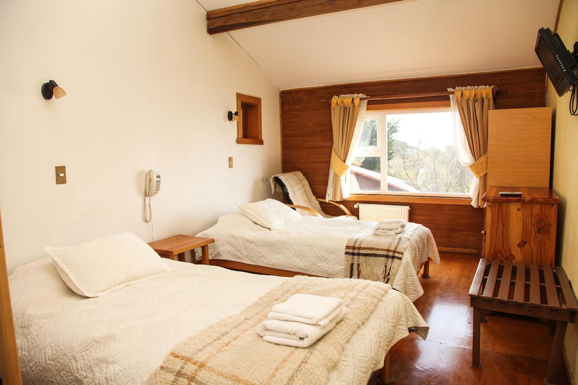 Hotel Faros Del Sur Ancud Bagian luar foto