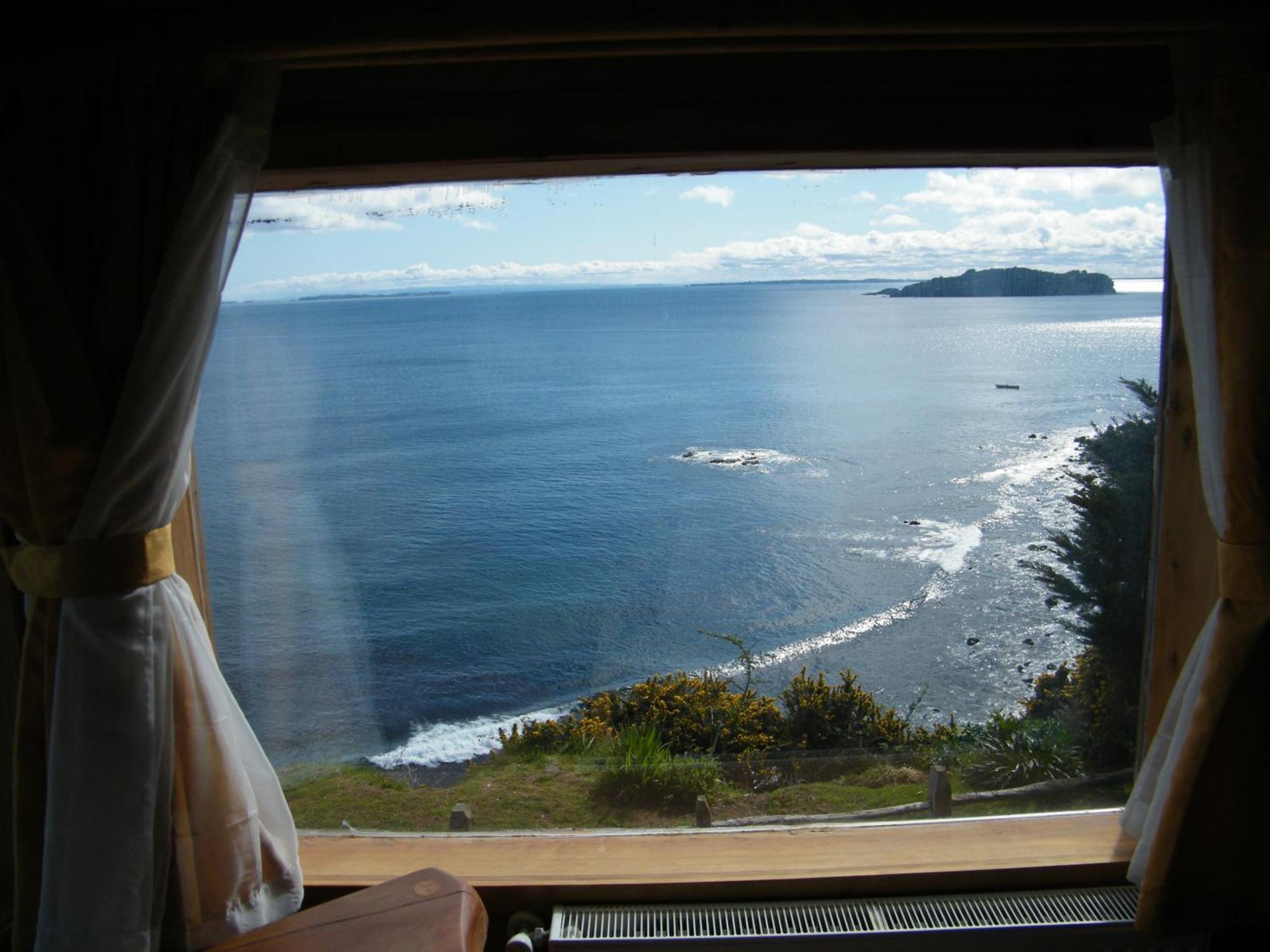 Hotel Faros Del Sur Ancud Bagian luar foto